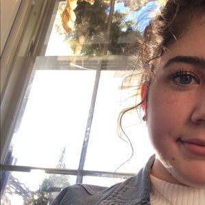 Meet your Posher, Bailey